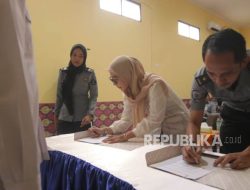 Aksi Melati Berinteraksi dengan Penghuni Lapas Anak dan Perempuan
