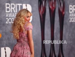 Sabrina Carpenter Rilis Single Baru Manchild