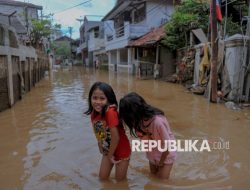 Banjir Jakarta Meluas, 51 RT Terdampak Hingga 3 Meter