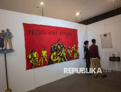 Melihat Pameran Seni Surat untuk Polisi
