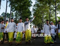 Ratusan Peserta Ikuti Jalan Sehat Sarungan di Tangerang