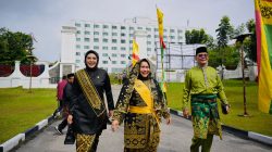 Kapolri Terima Penganugerahan Adat Ingatan Budi dari LAM Riau, Bupati Bengkalis Hadiri Prosesi Penganugerahan