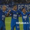 Turun dengan 10 Pemain Hampir Sepanjang Laga, Persib Bekuk Persis Dua Gol tanpa Balas