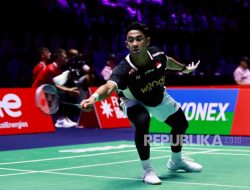 Alwi Farhan Bertekad Perbaiki Fokus Setelah Melangkah ke Babak Kedua Kejuaraan Dunia Bulu Tangkis