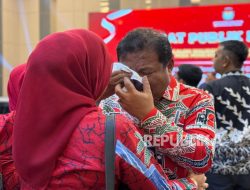 Pilkada Ulang Pangkalpinang, Cawalkot Saparudin Nangis Saat Debat Mengetahui Kakaknya Wafat