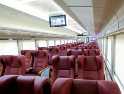 Gerbong Khusus Perokok di Kereta? Ini Respons Wamen BUMN
