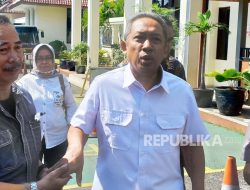 Bebas Bersyarat, Koruptor Eks Walkot Bandung Yana Mulyana Pamer Nongkrong dengan Para Mantan Camat