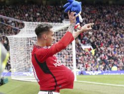 MU Akhirnya Lepas Antony ke Real Betis, Arsenal Pinjam Hincapie dari Leverkusen