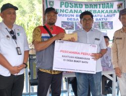 PT KPI RU II Sungai Pakning Salurkan Bantuan untuk 7 KK Korban Kebakaran di Desa Bukit Batu