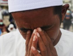 13 Cara Membiasakan Diri untuk Zuhud dalam Keseharian