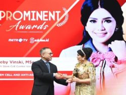 Prof Deby Vinski Raih Pioneer in Stem Cell and Anti-Aging Medicine Award