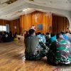 Satgas Yonif 511/DY Ikuti Ibadah Minggu Bersama Warga Papua