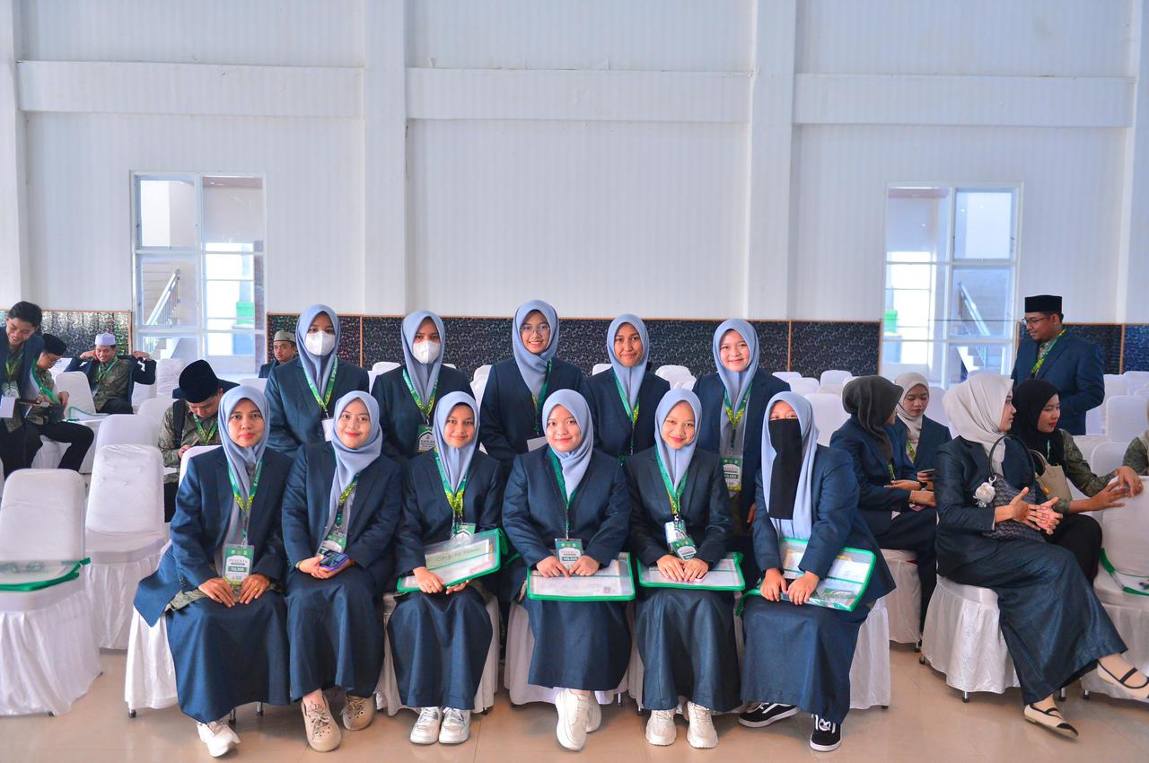 Kisah Alfi Hasanah Harumkan Riau di Panggung STQH Nasional