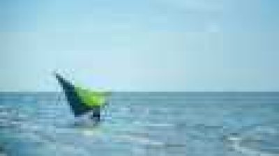 Pesona Wisata Pantai Eksotis dengan Pemandangan Langsung ke Malaysia