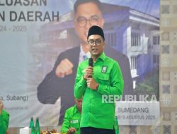 Membaca Kembali Pesantren: Antara Tradisi, Liberalisme, dan Krisis Pengetahuan Modern